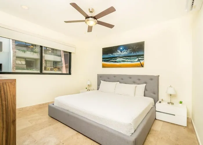 2br W Rooftop Pool & Backyard Apartment