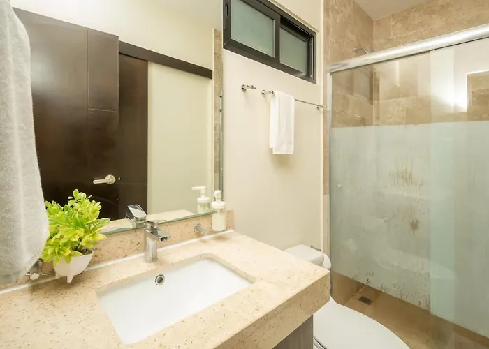 Apartment 2br W Rooftop Pool & Backyard Playa del Carmen