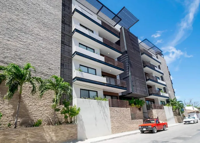 Apartment 2br W Rooftop Pool & Backyard Playa del Carmen